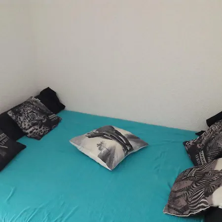 Apartment Studio Double Cabine Avec Piscine Proche Plage